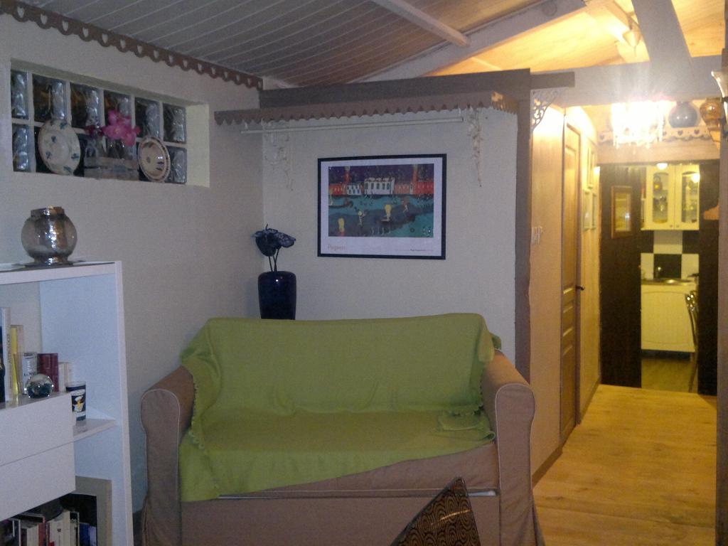 La Rolandière Faverges-de-la-Tour Chambre photo