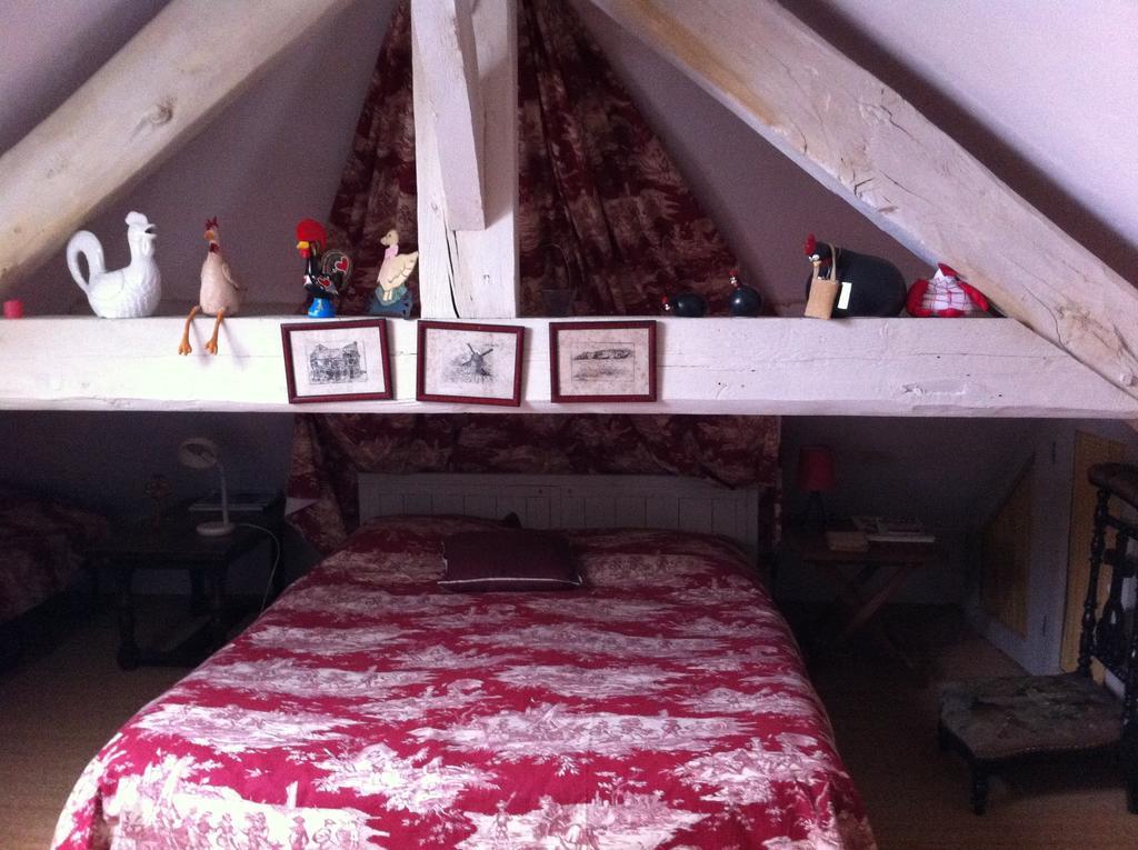 La Rolandière Faverges-de-la-Tour Chambre photo
